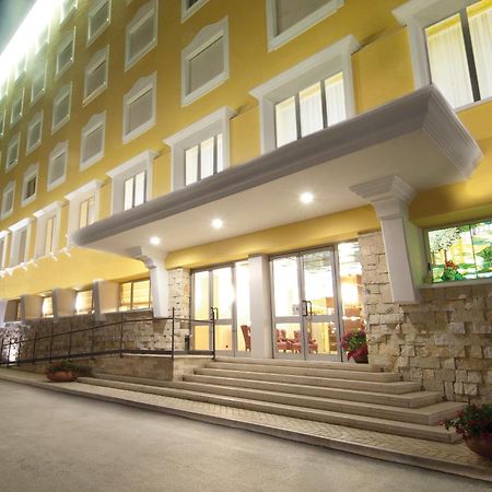 Complesso Termale Vescine Hotel Castelforte Exterior photo